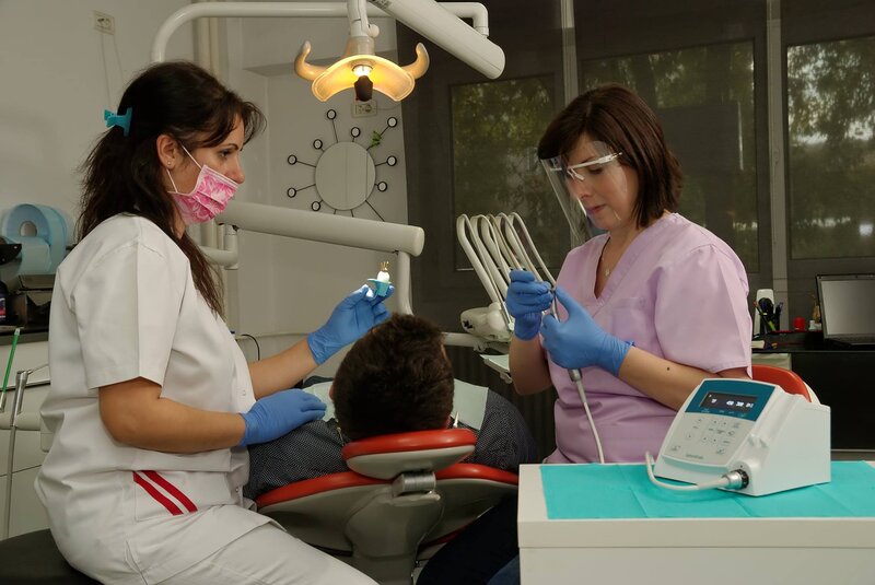 Dr. Nicoleta Miron - Clinica stomatologica, Bucuresti